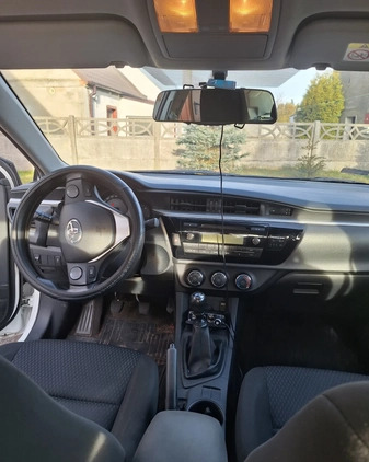 Toyota Corolla cena 40500 przebieg: 187500, rok produkcji 2016 z Śrem małe 56